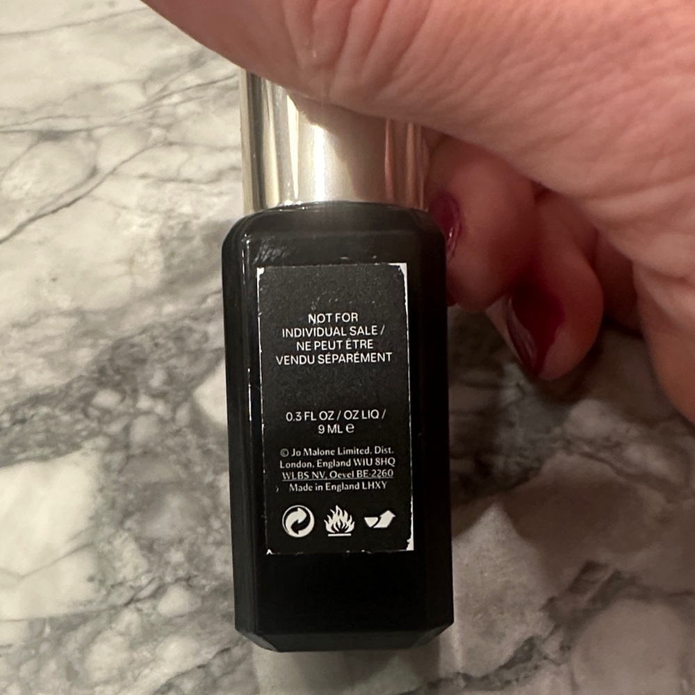 Jo Malone Velvet Rose & Oud Cologne Intense - Picture 4 of 5